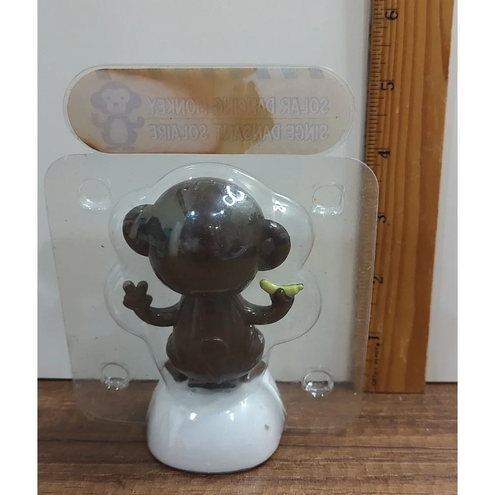 Solar Power Dancing Monkey with Banana Peace Sign Bobble Toy D3